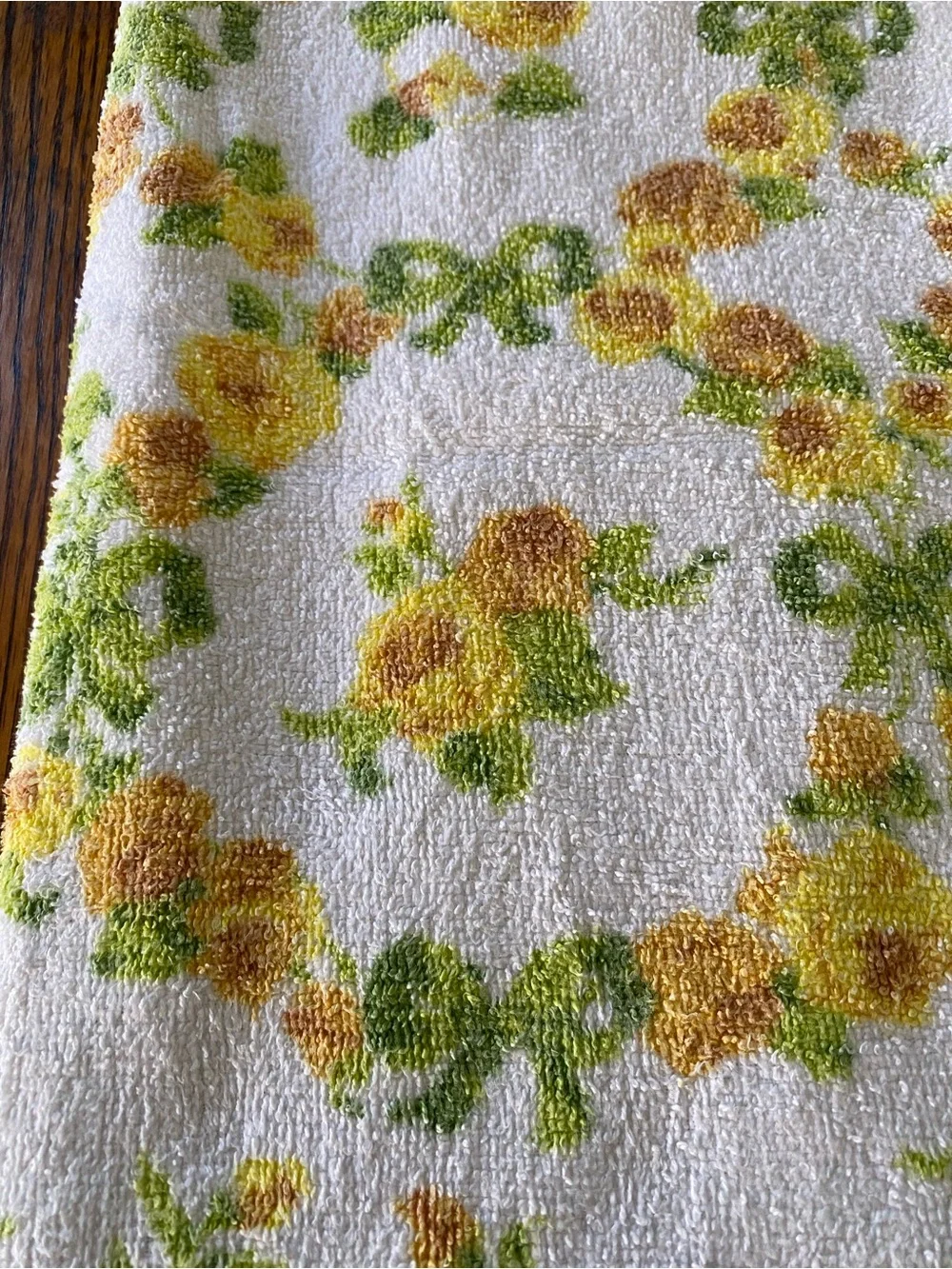 Vintage Mid Century MCM Yellow Green Floral Bathroom Towel